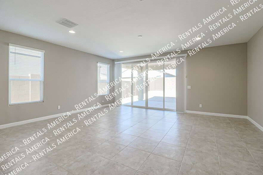 Building Photo - 8482 W Sonoma Way