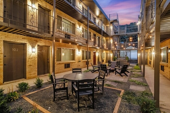 Building Photo - Orea Apartments
