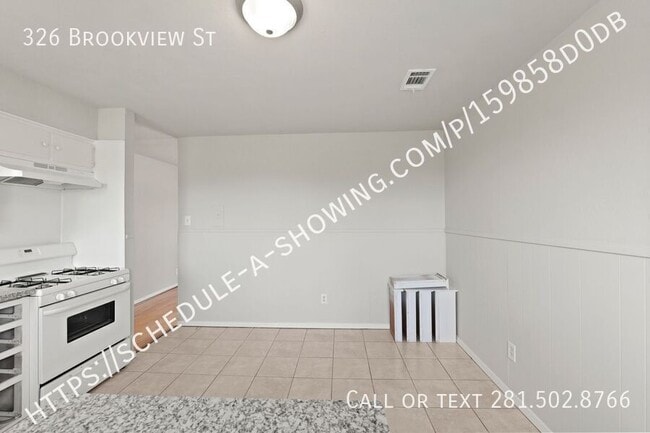 Building Photo - 326 Brookview St