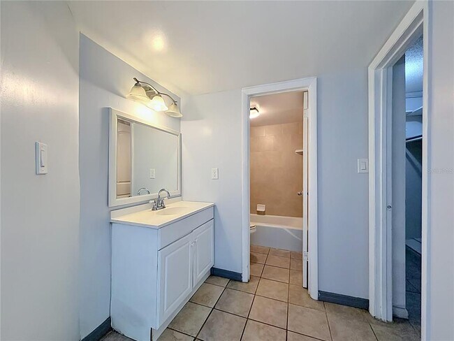 Building Photo - 2636 Lemon Tree Ln