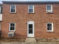 Building Photo - 6233 Mountain View Dr