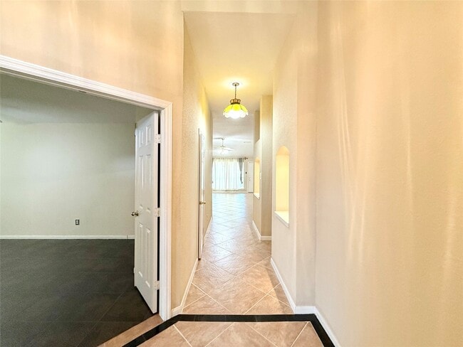 Building Photo - 8514 Spotslyvania Ln