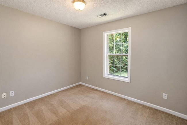 Building Photo - 227 Westwind Dr