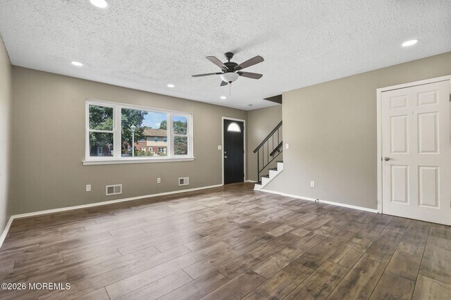 Building Photo - 1062 Cheryl Ct