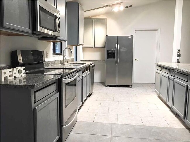 Building Photo - 5419 Stirrup Way