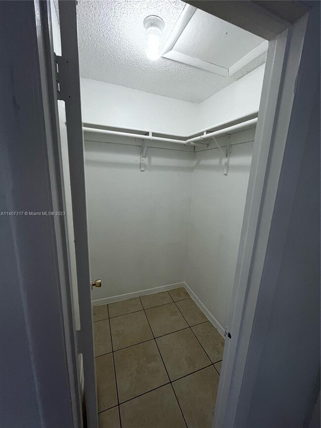 Building Photo - 1490 NW 20th St