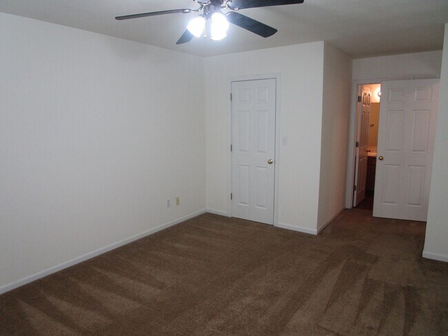 Building Photo - 3505-3507 La Mesa Dr.