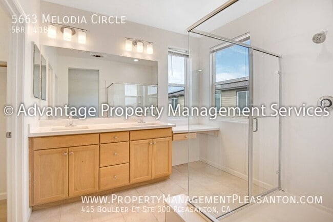 Building Photo - 5663 Melodia Cir