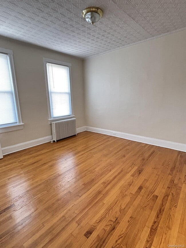 Primary Photo - 71-58 70th St