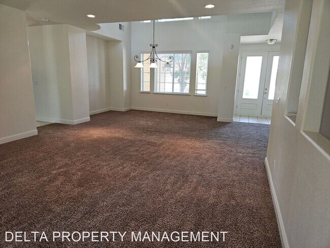 Building Photo - 4 br, 3 bath House - 2221 Serena Ave