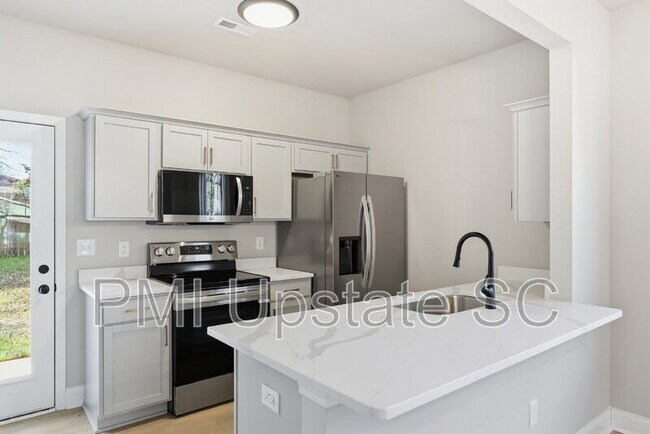 Building Photo - 109 Virginia Ave