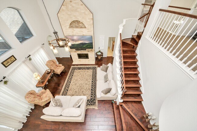 Building Photo - 922 Bayhill Dr