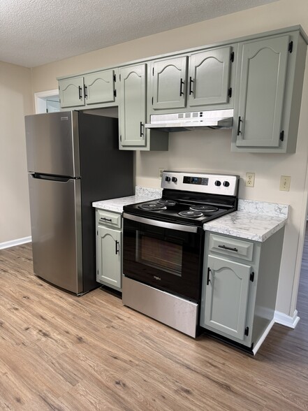Building Photo - 8611 Leatherwood Trl