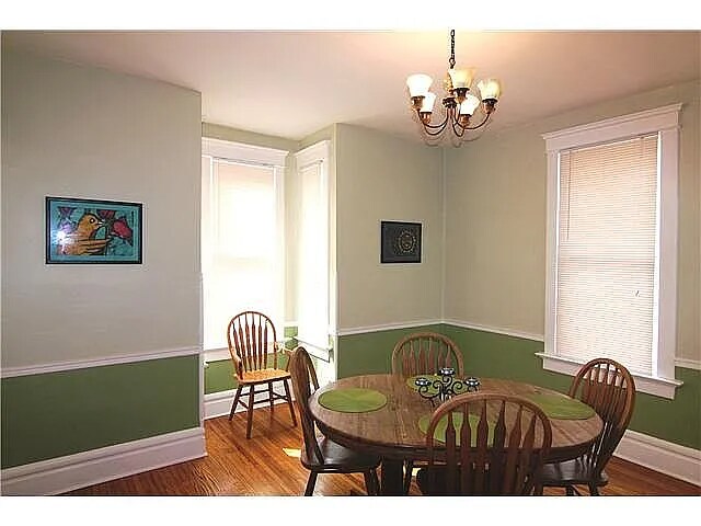 Building Photo - 208 E Northwood Ave