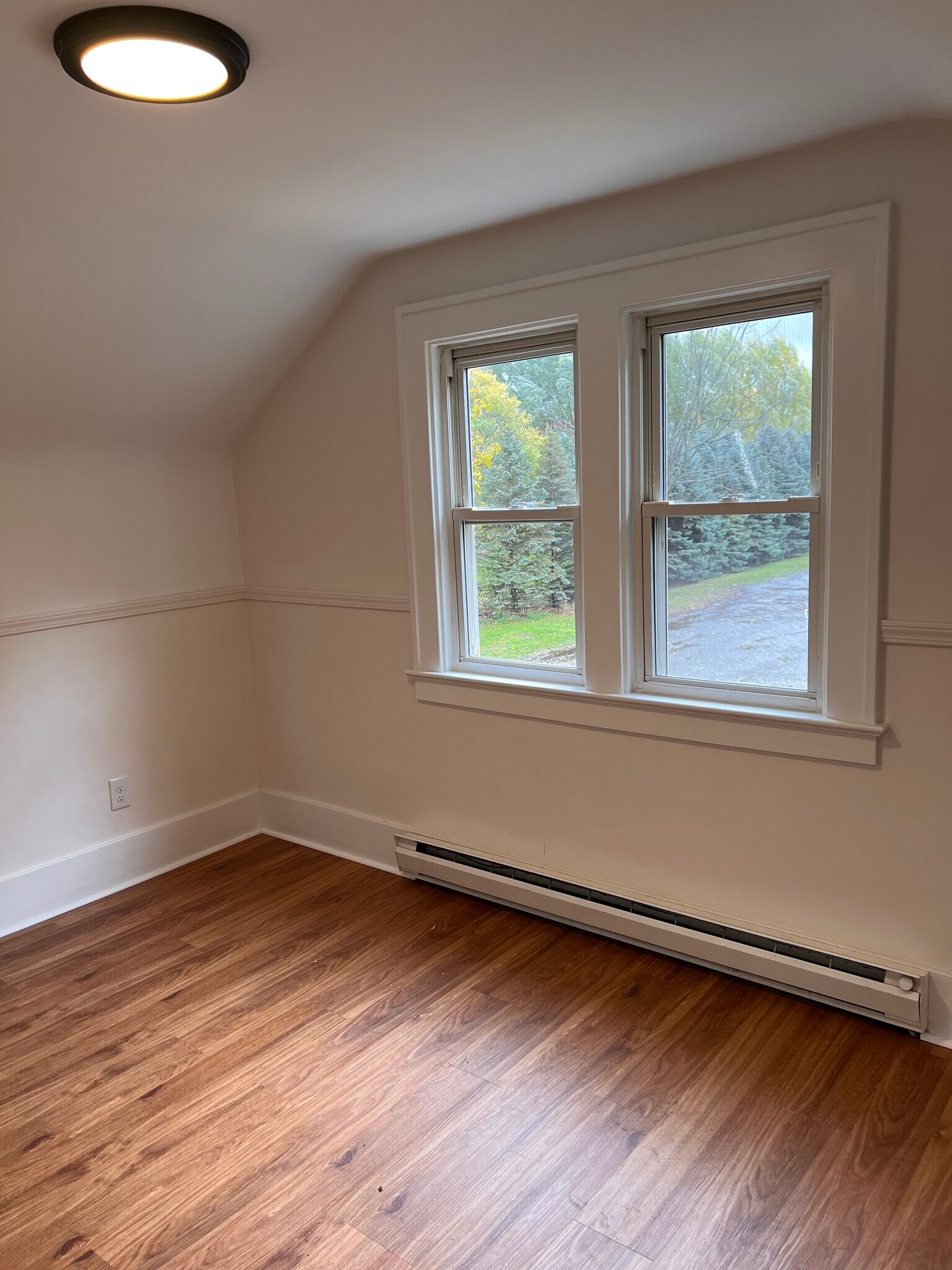 Building Photo - 905 Klem Rd