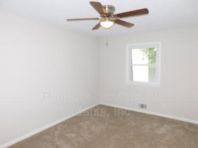 Building Photo - 2980 Prince Howard Dr