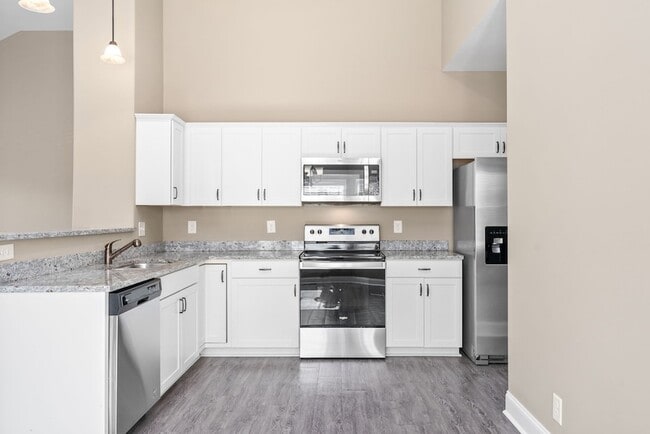 Building Photo - 172 Dundee Dr