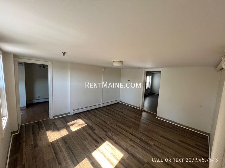 Building Photo - 2412 Western Ave