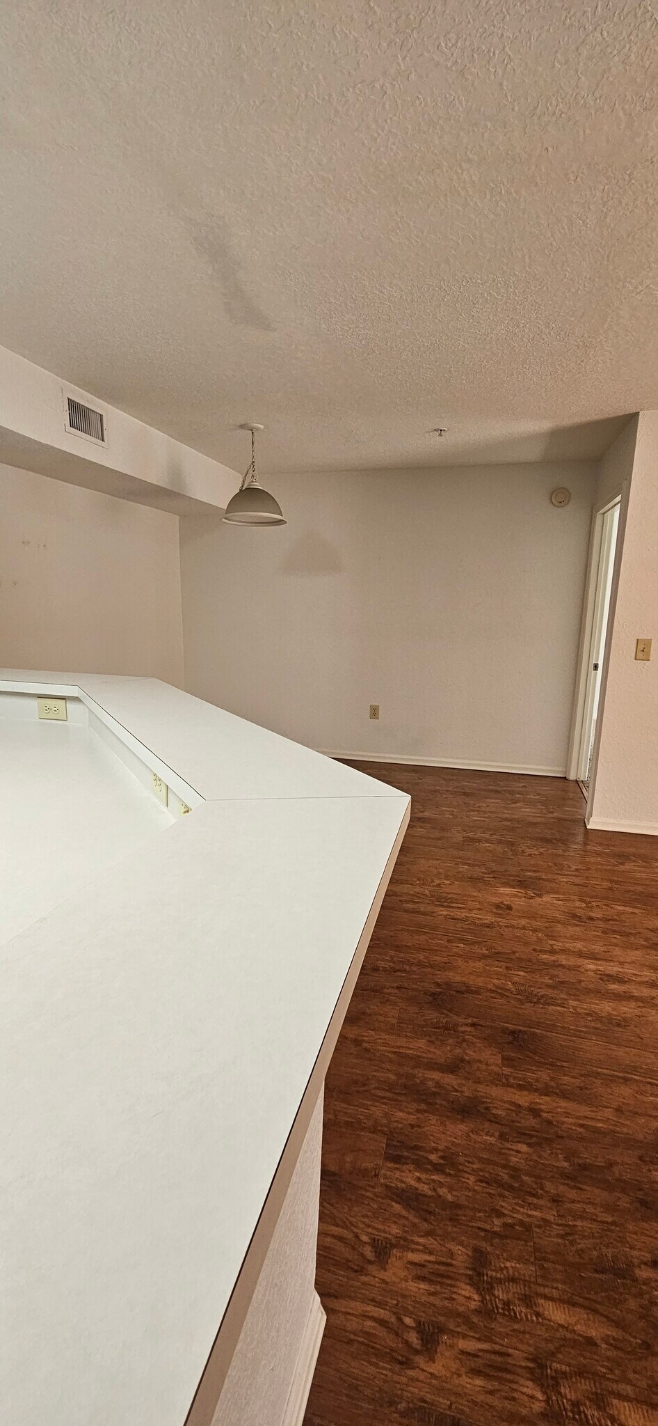 Building Photo - 505 Boardwalk Dr