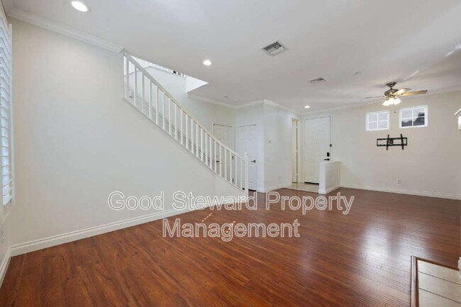 Building Photo - 1760 Taylor Ln