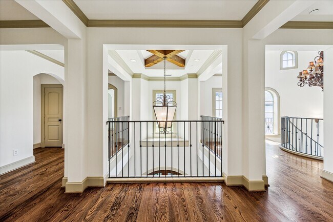 Building Photo - 4800 Palm St