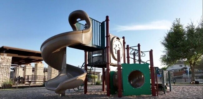 Building Photo - 116 Diorite Dr