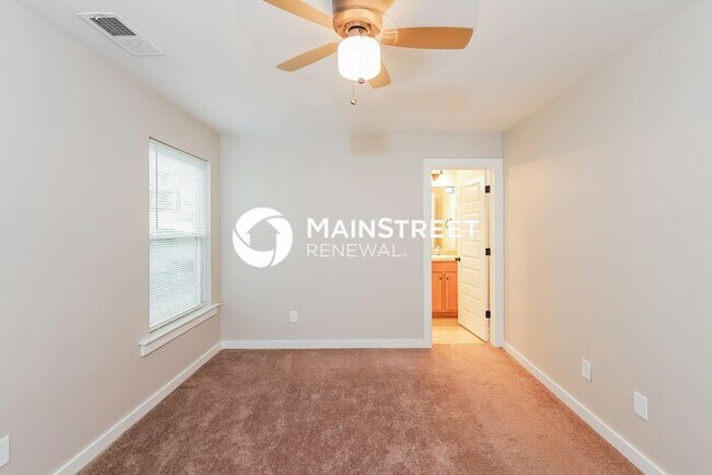 Building Photo - 3 Bedroom Pet-Friendly Home in Odenville, ...