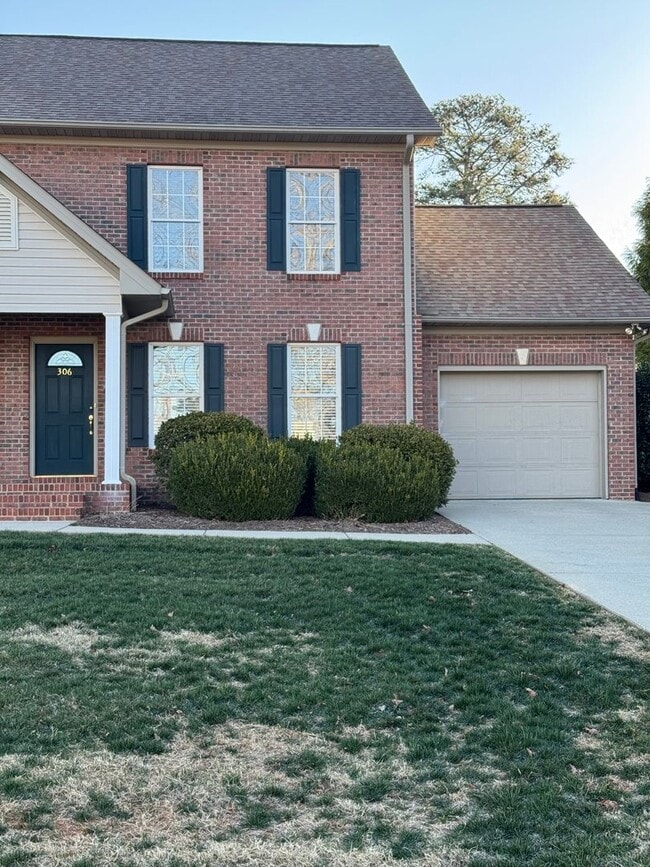 Building Photo - Hollar Duplex Conover