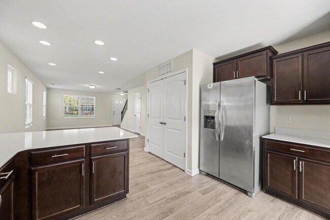 Building Photo - 3874 Copperfield Ct