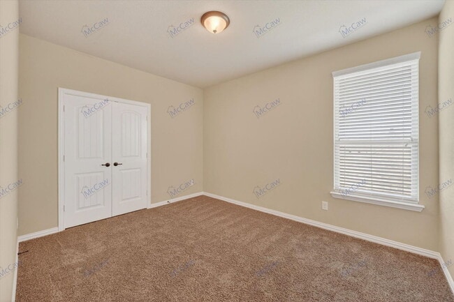 Building Photo - 409 Rossville Dr