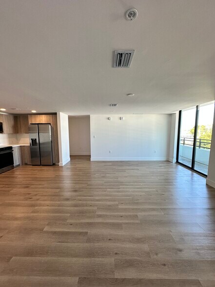 Building Photo - 2415 Jackson St