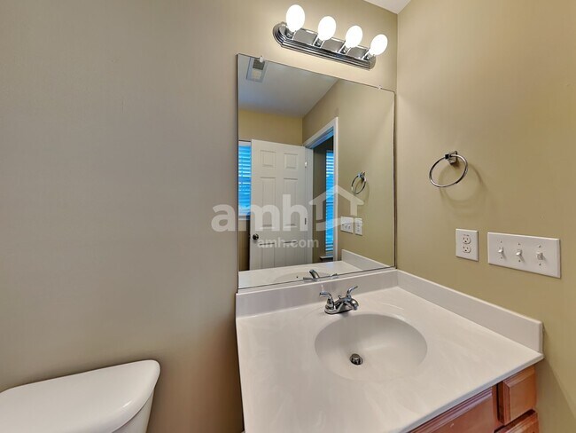 Building Photo - 5137 Brahman Dr