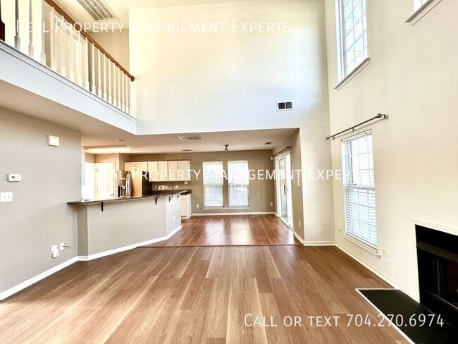 Building Photo - 9902 Redbud Tree Ct