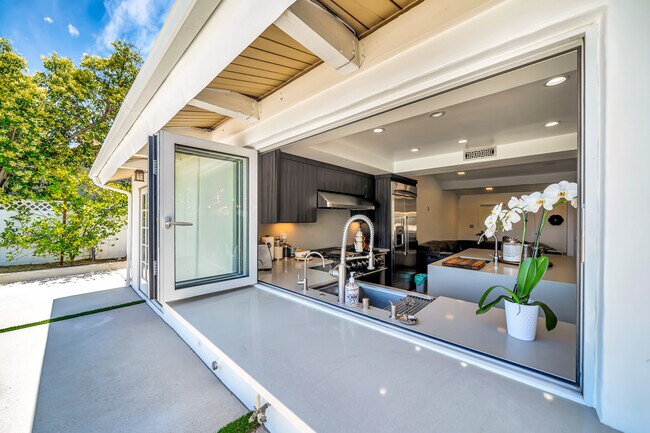 Building Photo - 22374 Algunas Rd