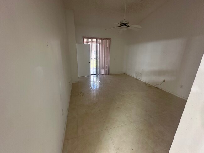 Building Photo - 5179 Europa Dr