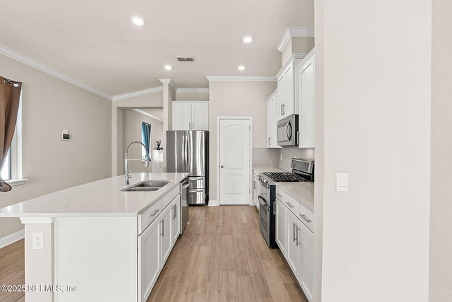 Building Photo - 42 Thistleton Wy