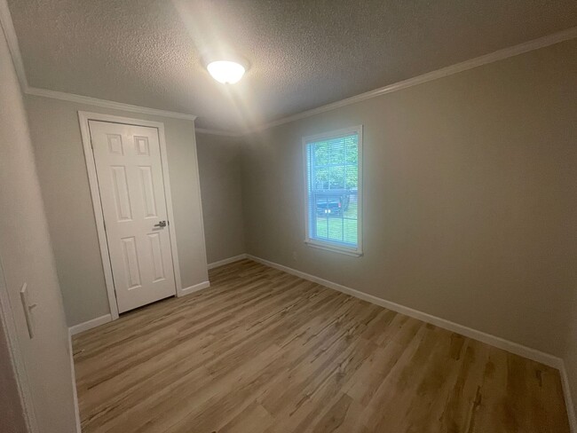 Building Photo - Home Available in Stedman