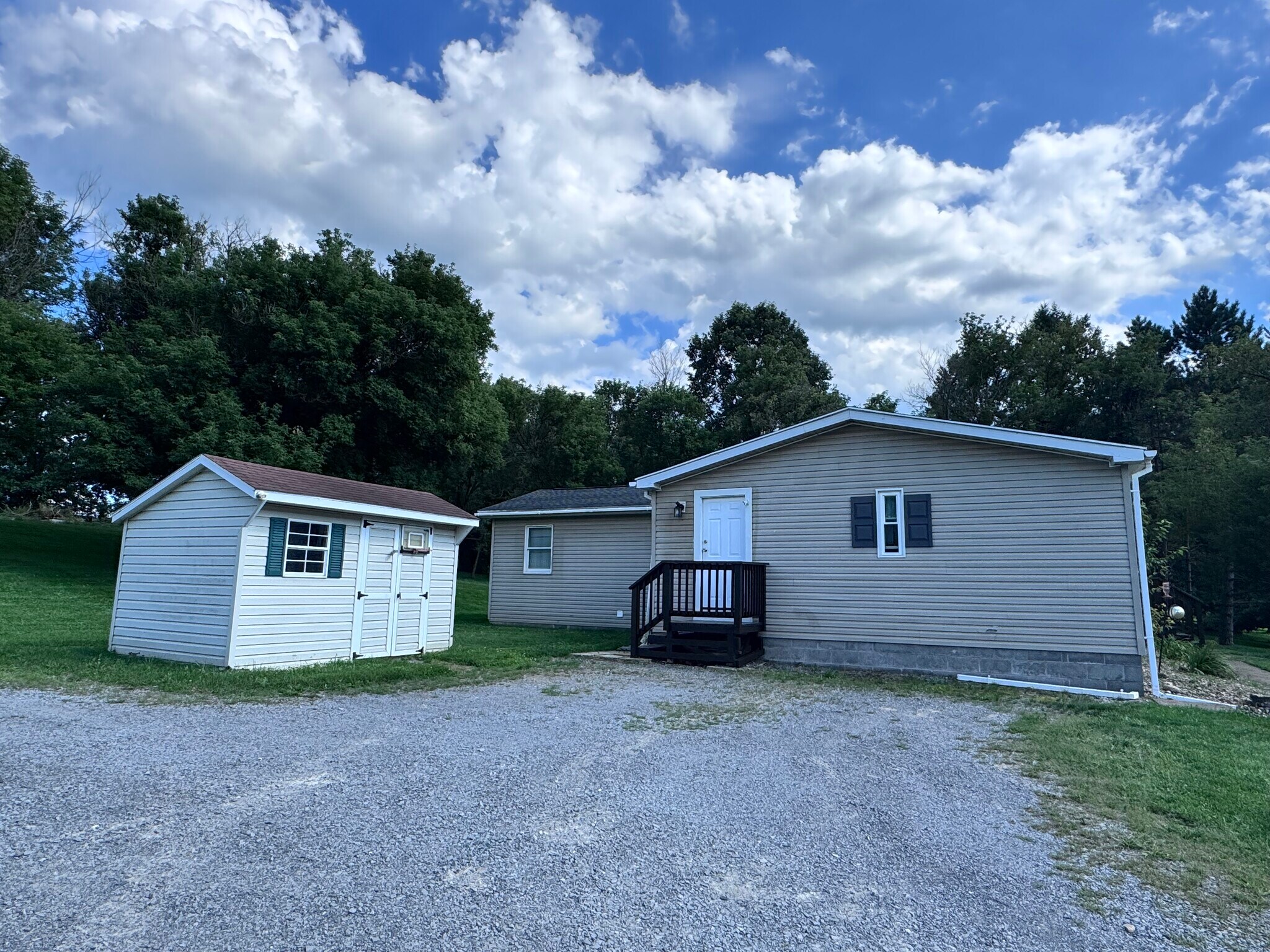 Building Photo - 2475 Freshour Rd