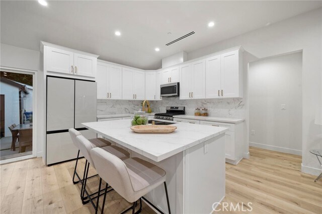 Building Photo - 5865 Tobias Ave
