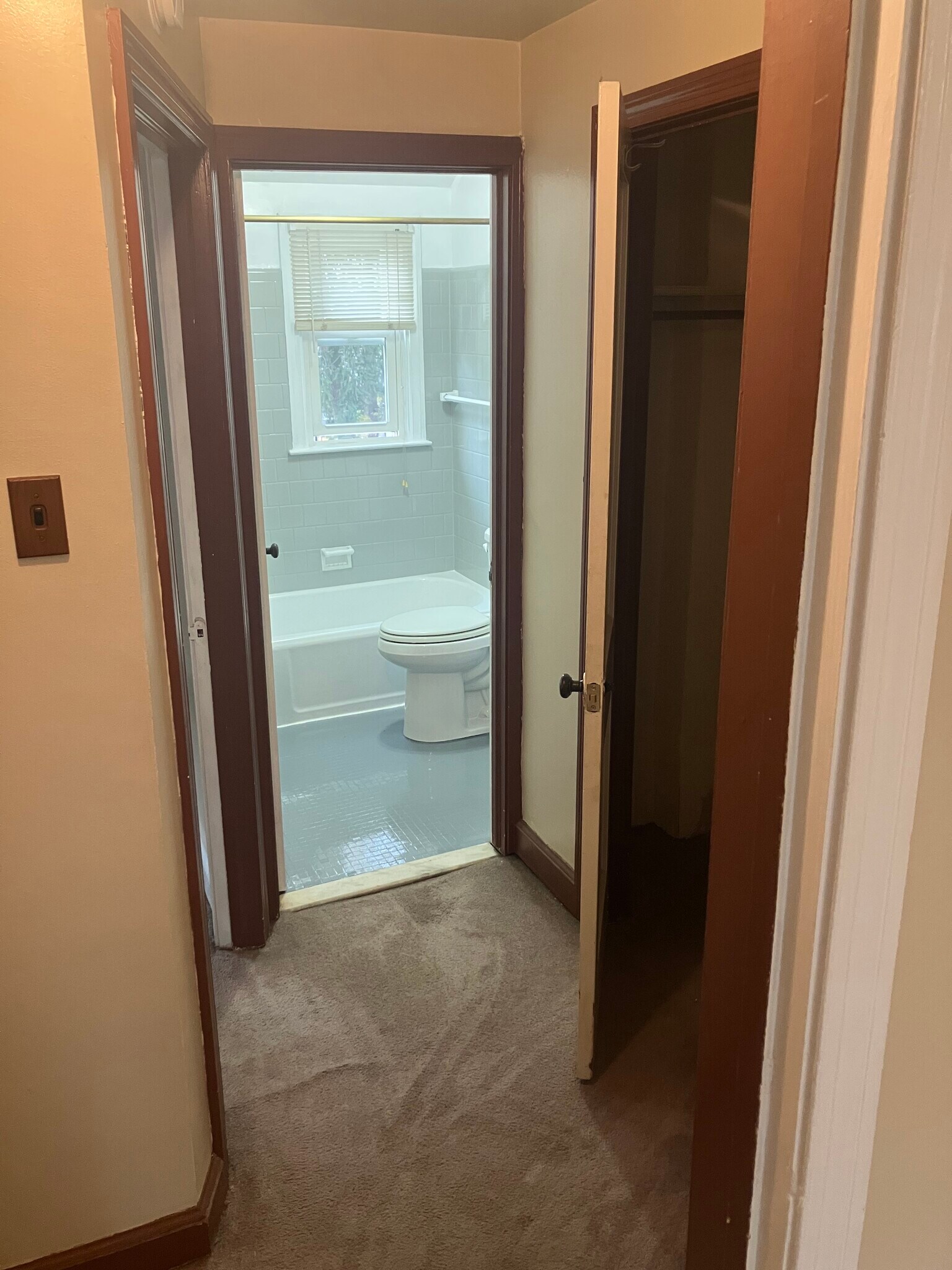 Building Photo - 111 Hillcrest Ave