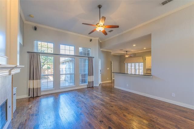 Building Photo - 3913 Overlake Dr