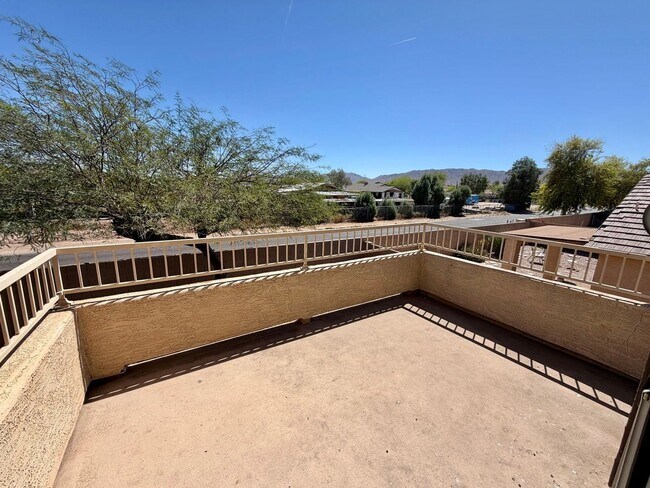 Building Photo - spacious 4-bedroom, 3-bathroom house is perfect for those looking for a comfortable and convenien...