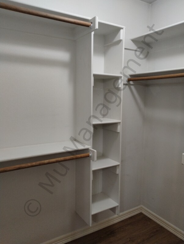 Building Photo - 1850 N Cannondale Dr