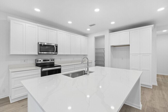 Building Photo - 9511 Paradise Dr