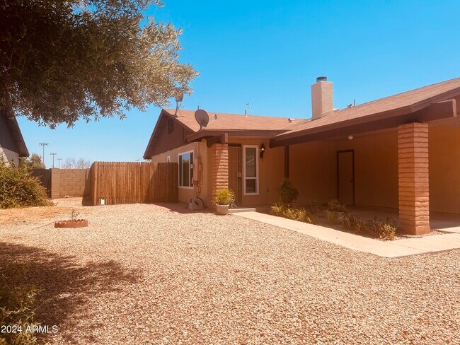 Primary Photo - 13037 N 51st Dr