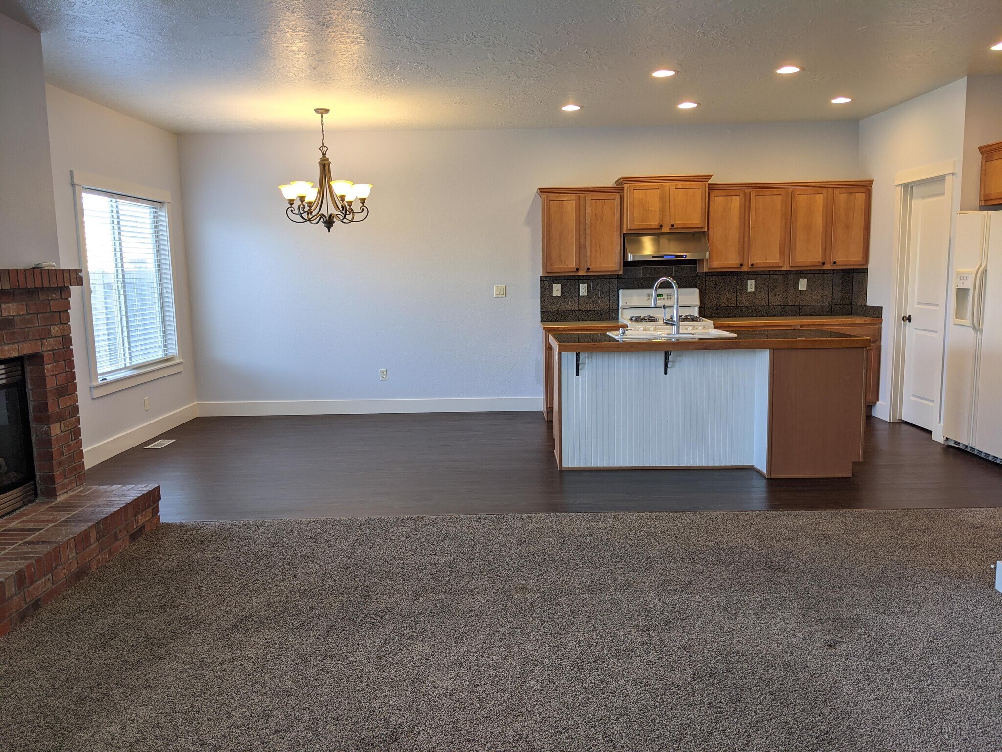 Building Photo - 11218 W Hazelwood Dr