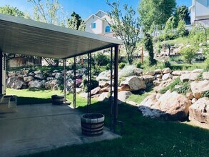 Building Photo - Beautiful North Ogden home high on the bench
