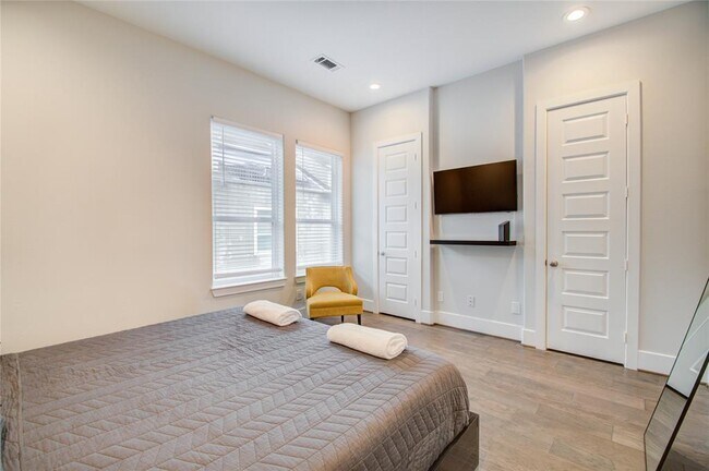 Building Photo - 2020 McGowen St