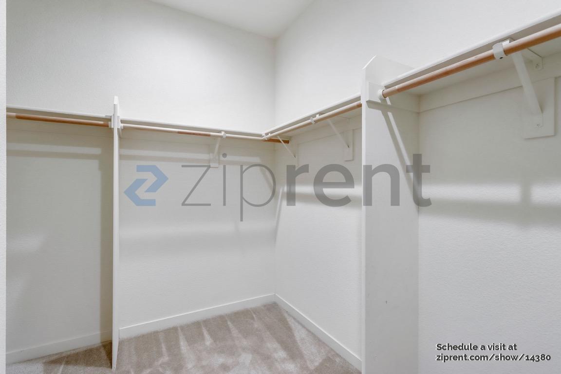 Building Photo - 1830 Yellowwood Ave