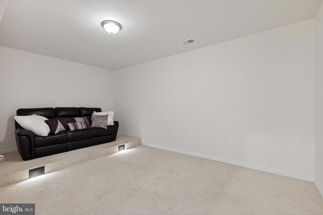 Building Photo - 2201 Monticello Ct